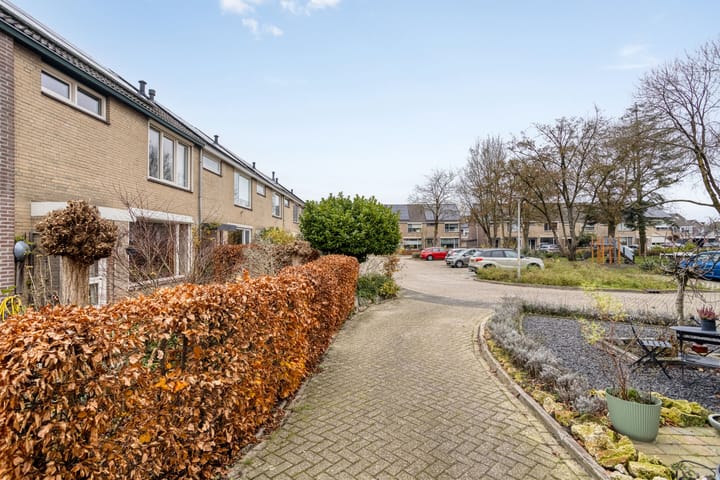 Photo 3 of Zwaluwstraat 31