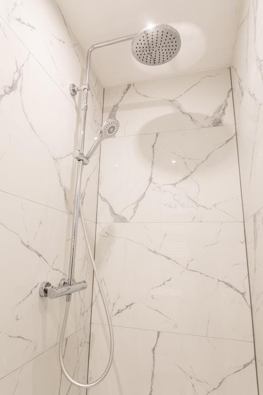 Foto 19 van Fahrenheitstraat 261