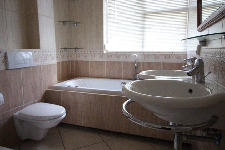 Foto 20 van Marga Klompélaan 38