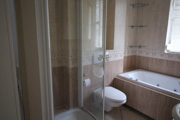 Foto 21 van Marga Klompélaan 38