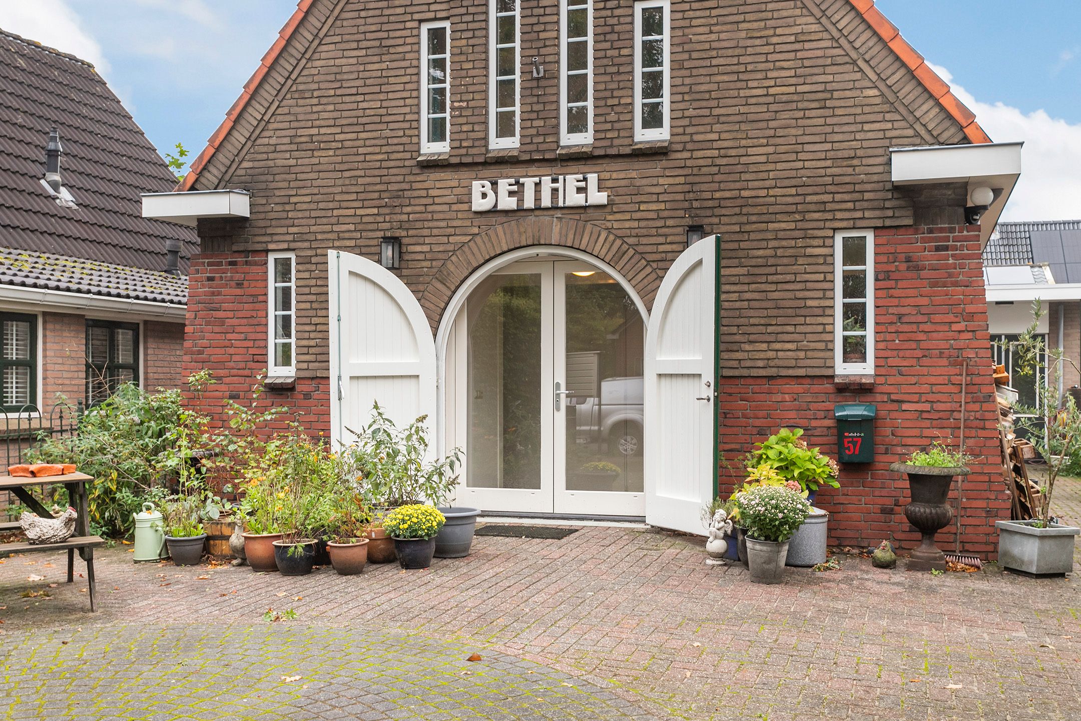 Photo 42 of Hoofdstraat 57