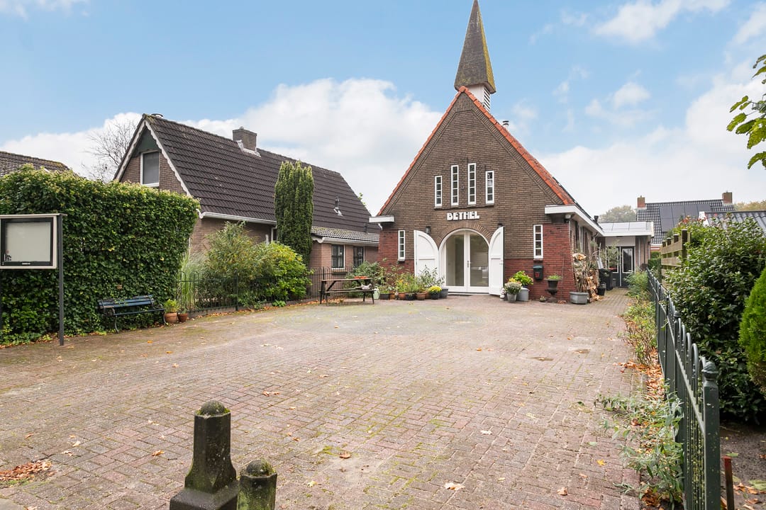 Photo 43 of Hoofdstraat 57