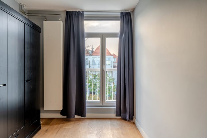 Foto 31 van Jacob van der Doesstraat 108