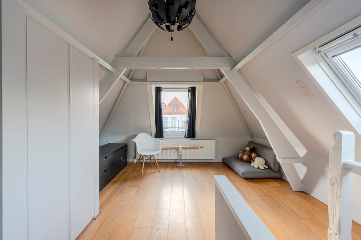 Foto 38 van Jacob van der Doesstraat 108