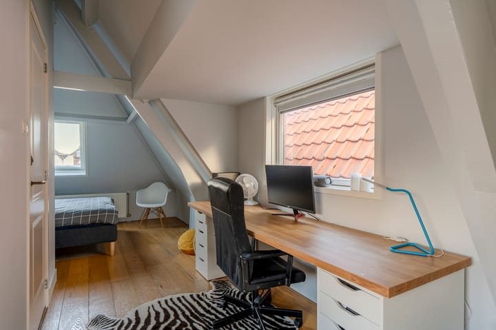 Foto 41 van Jacob van der Doesstraat 108