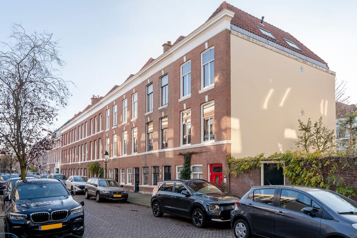 Foto 48 van Jacob van der Doesstraat 108