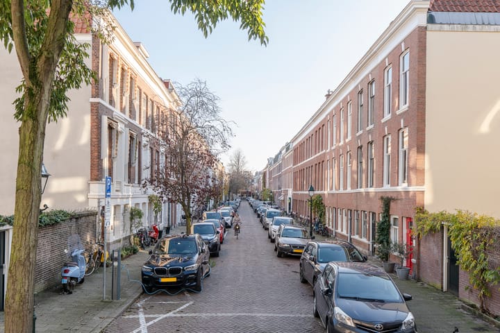 Foto 49 van Jacob van der Doesstraat 108