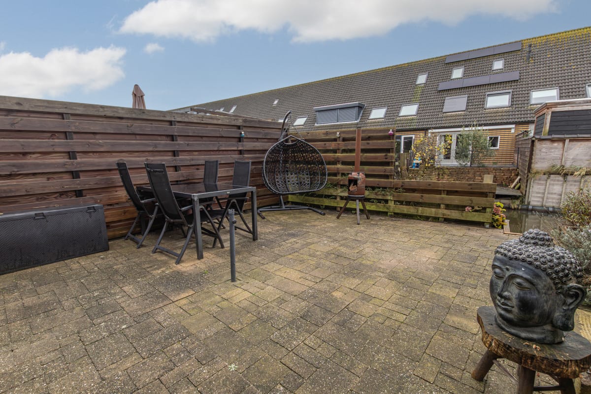 Foto 10 van Stella Agsteribbeland 27