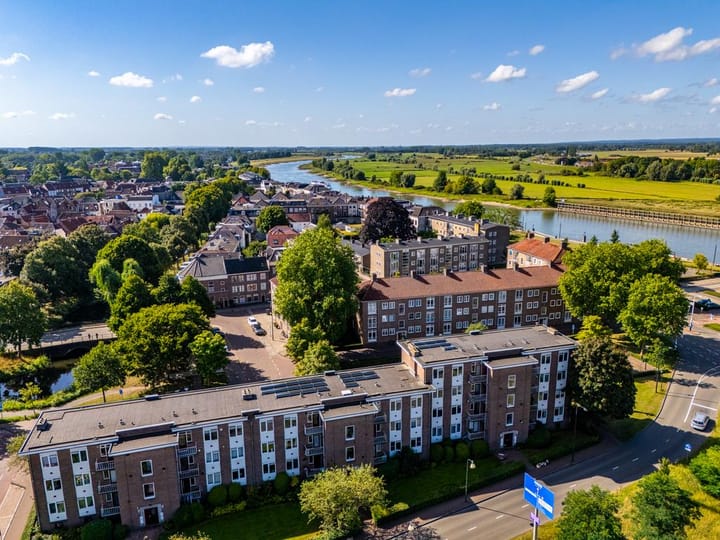 Photo 5 of Stationsplein 119