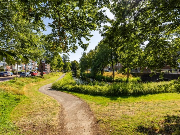 Photo 6 of Stationsplein 119