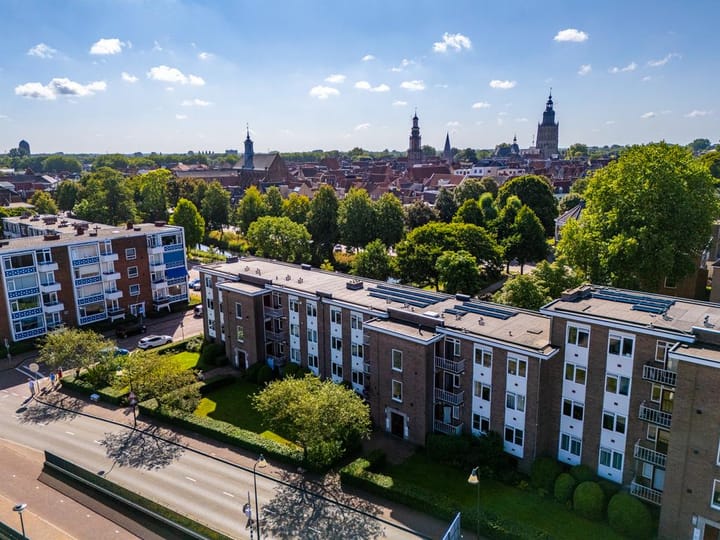 Photo 31 of Stationsplein 119