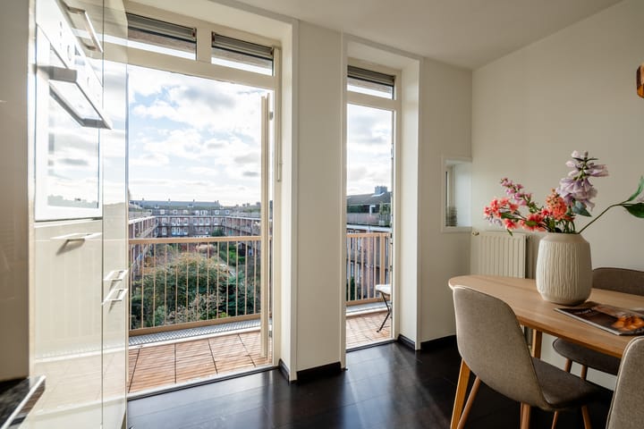 Photo 12 of Tjerk Hiddes de Vriesstraat 5-3