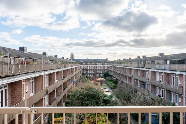 Photo 13 of Tjerk Hiddes de Vriesstraat 5-3