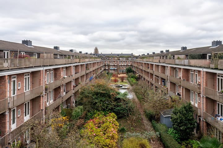 Photo 14 of Tjerk Hiddes de Vriesstraat 5-3