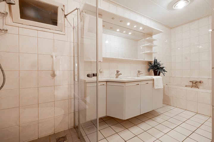 Photo 31 of Christinalaan 6