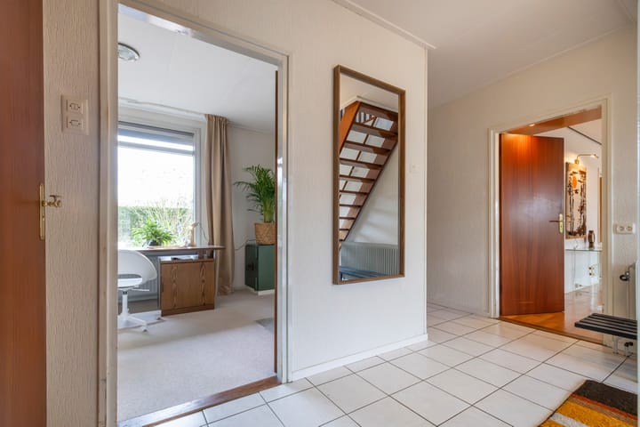 Photo 33 of Christinalaan 6