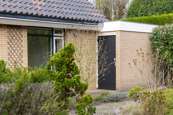 Photo 42 of Christinalaan 6