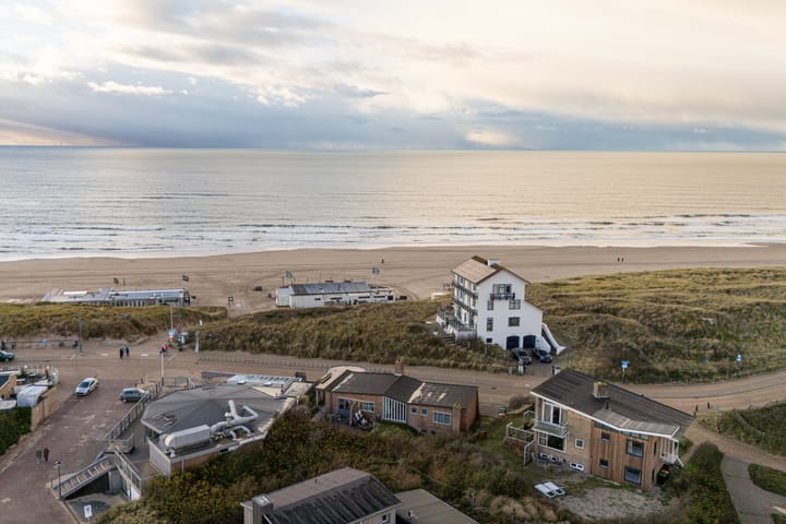 Photo 41 of C.F. Zeiler Boulevard 14