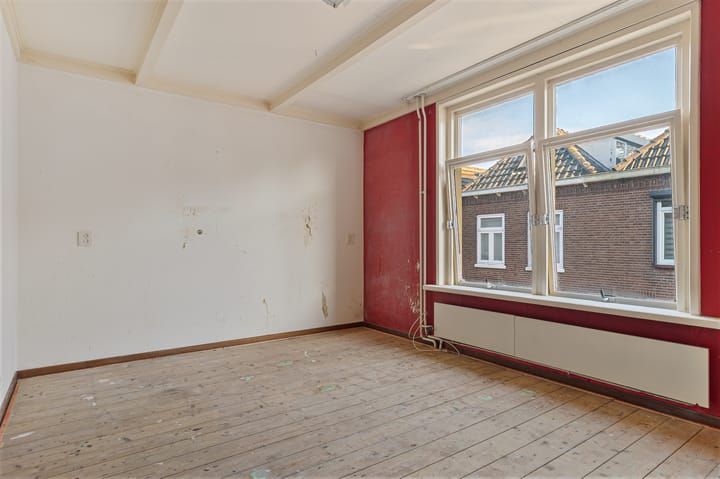 Photo 19 of Klaas Benninkstraat 52