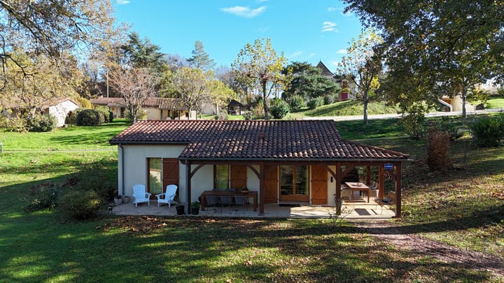 Foto 2 van Village de Montmarsis