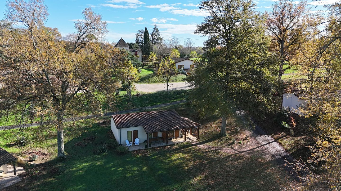 Foto 4 van Village de Montmarsis