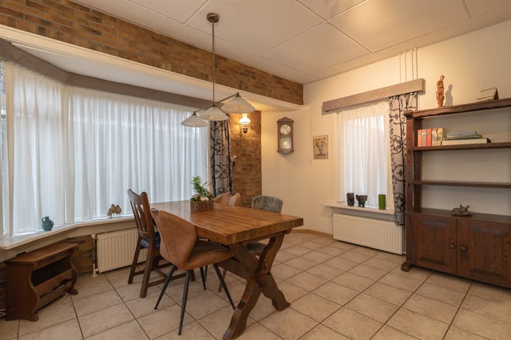 Foto 16 van Hoofdweg 92