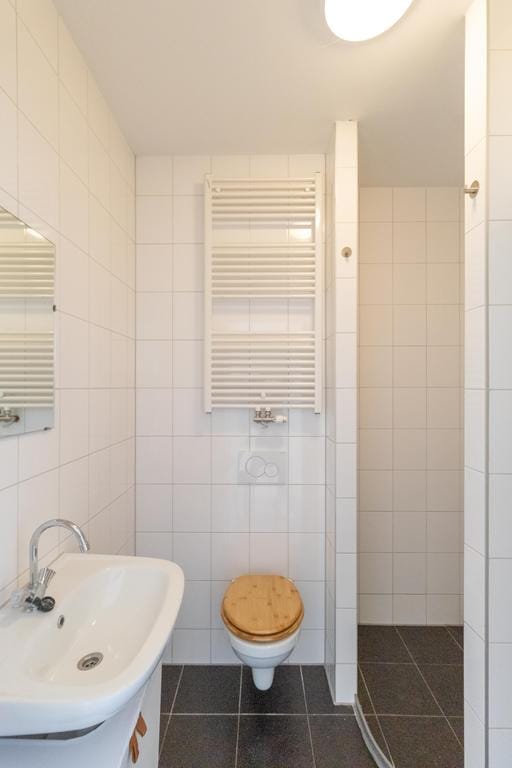 Photo 19 of Sassenheimstraat 19-2