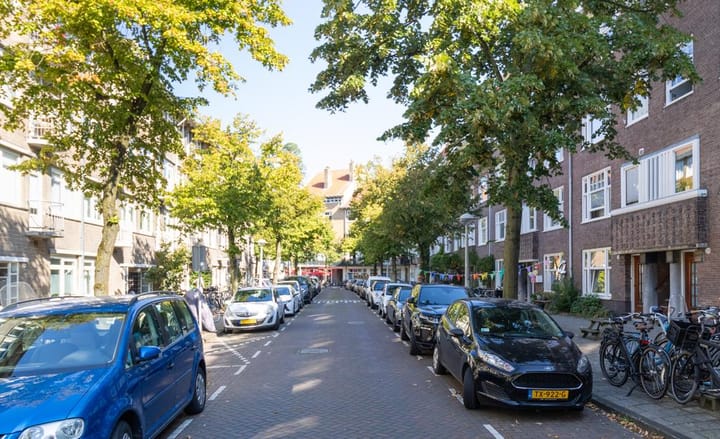 Photo 22 of Sassenheimstraat 19-2