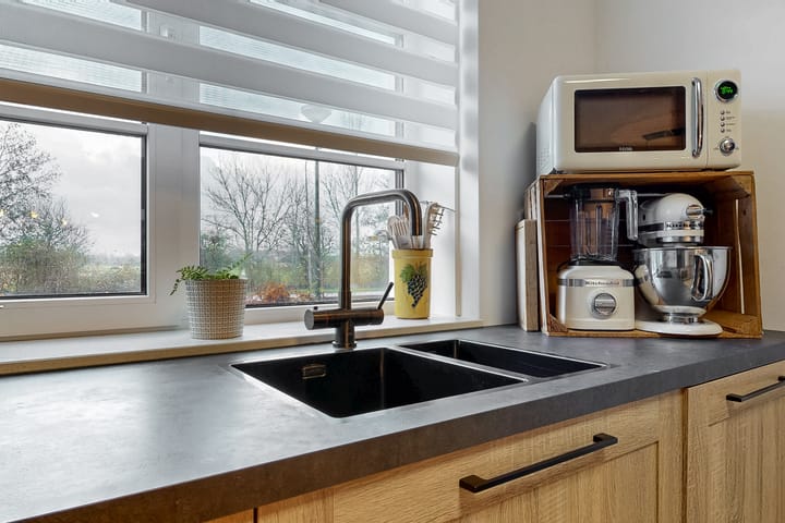 Foto 14 van Weegbree 16