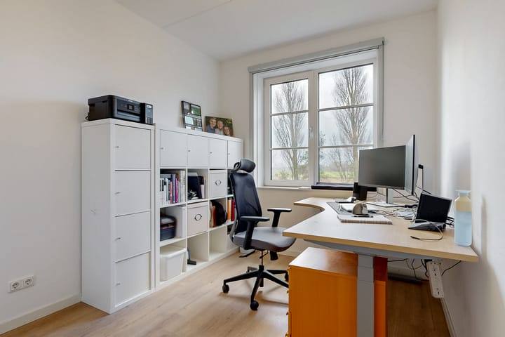 Foto 22 van Weegbree 16