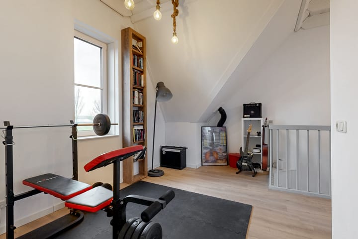 Foto 30 van Weegbree 16