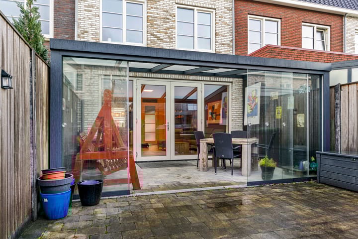 Foto 39 van Weegbree 16