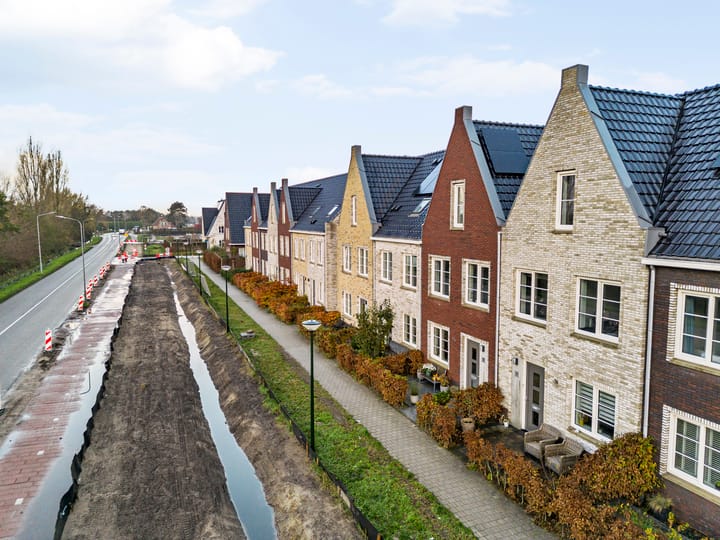 Foto 45 van Weegbree 16