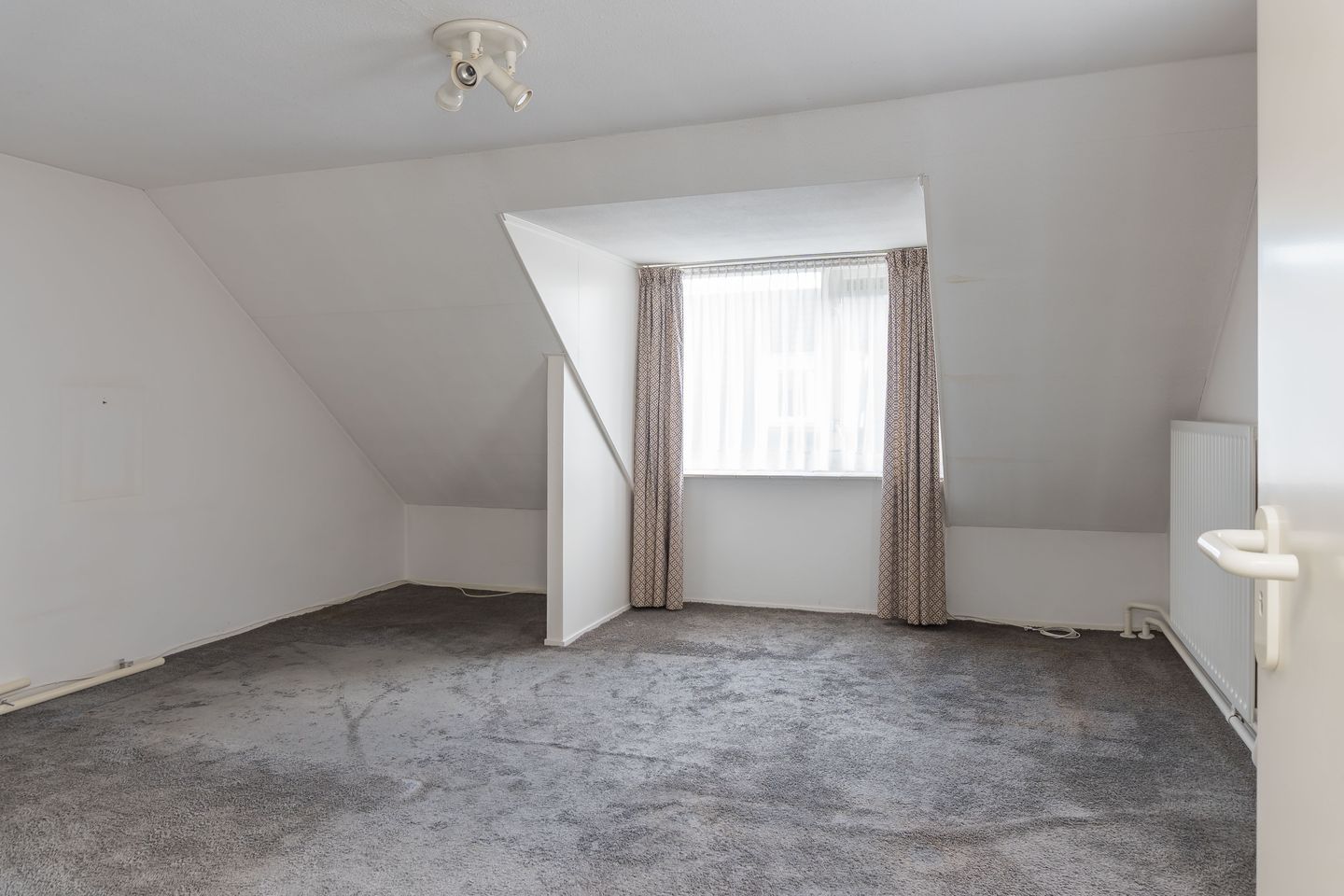 Foto 4 van Jeker 45