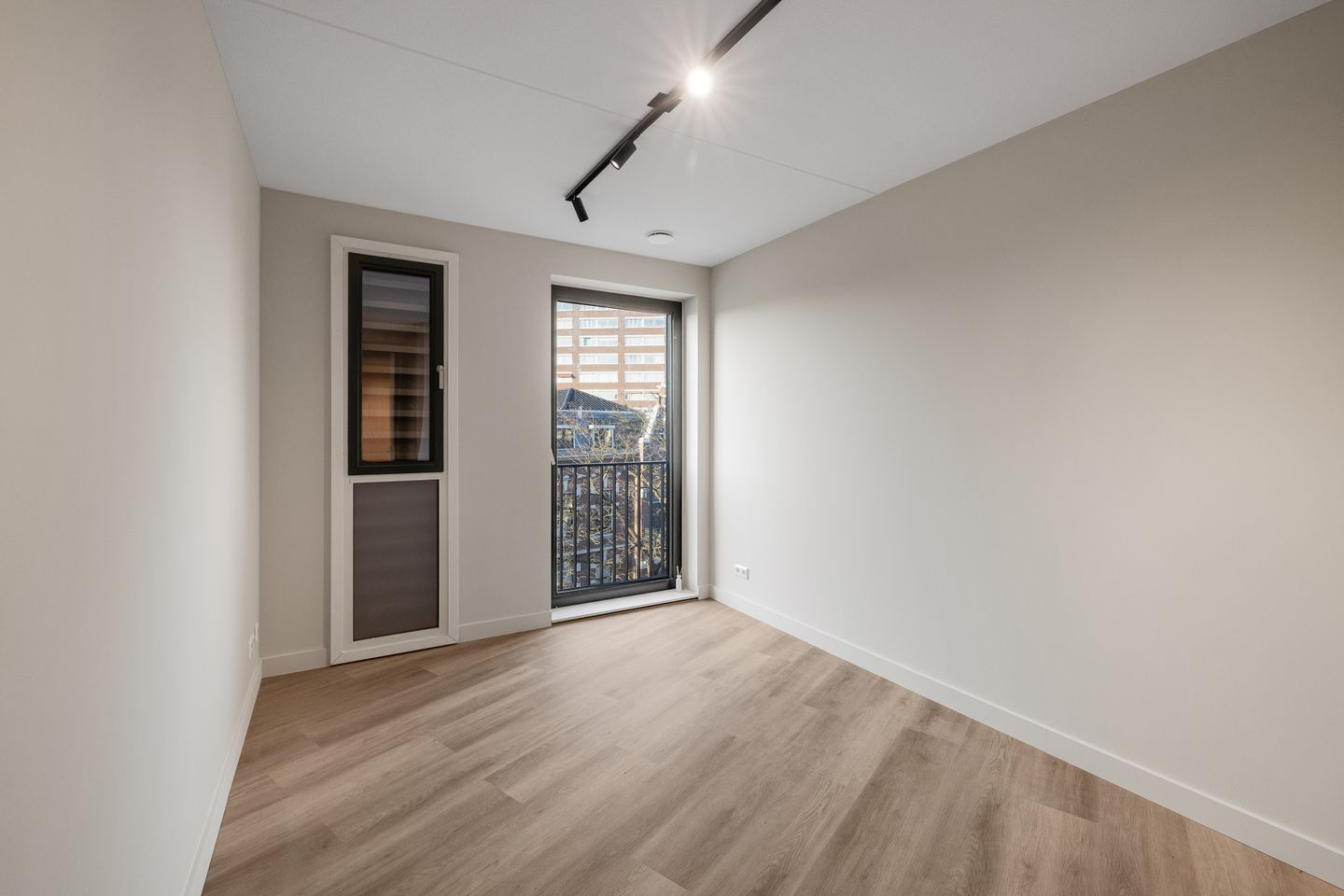 Photo 10 of Bergweg 108-A