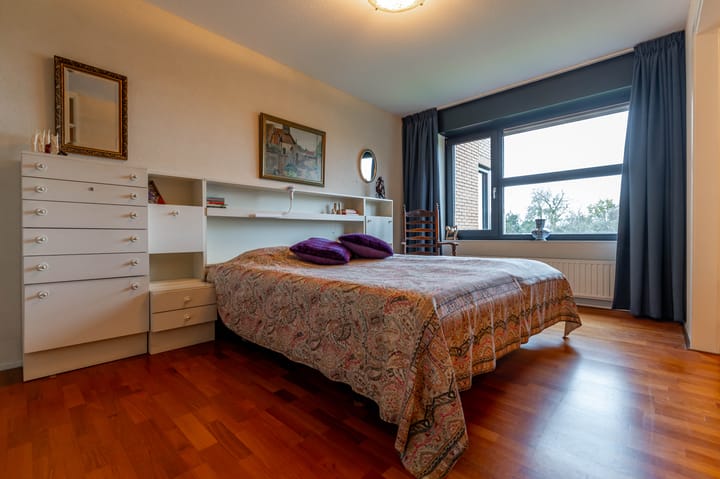 Photo 36 of Nesciolaan 122