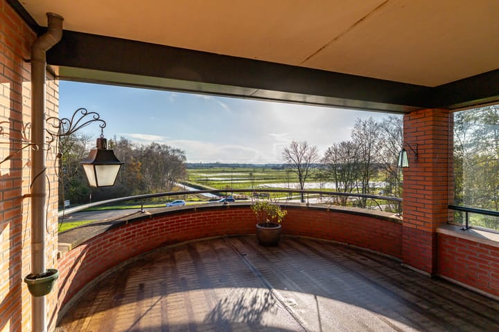 Photo 44 of Nesciolaan 122