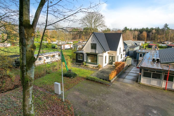 Foto 44 van Sminkewei 7