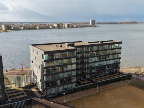 De Boulevard 143 secondary image