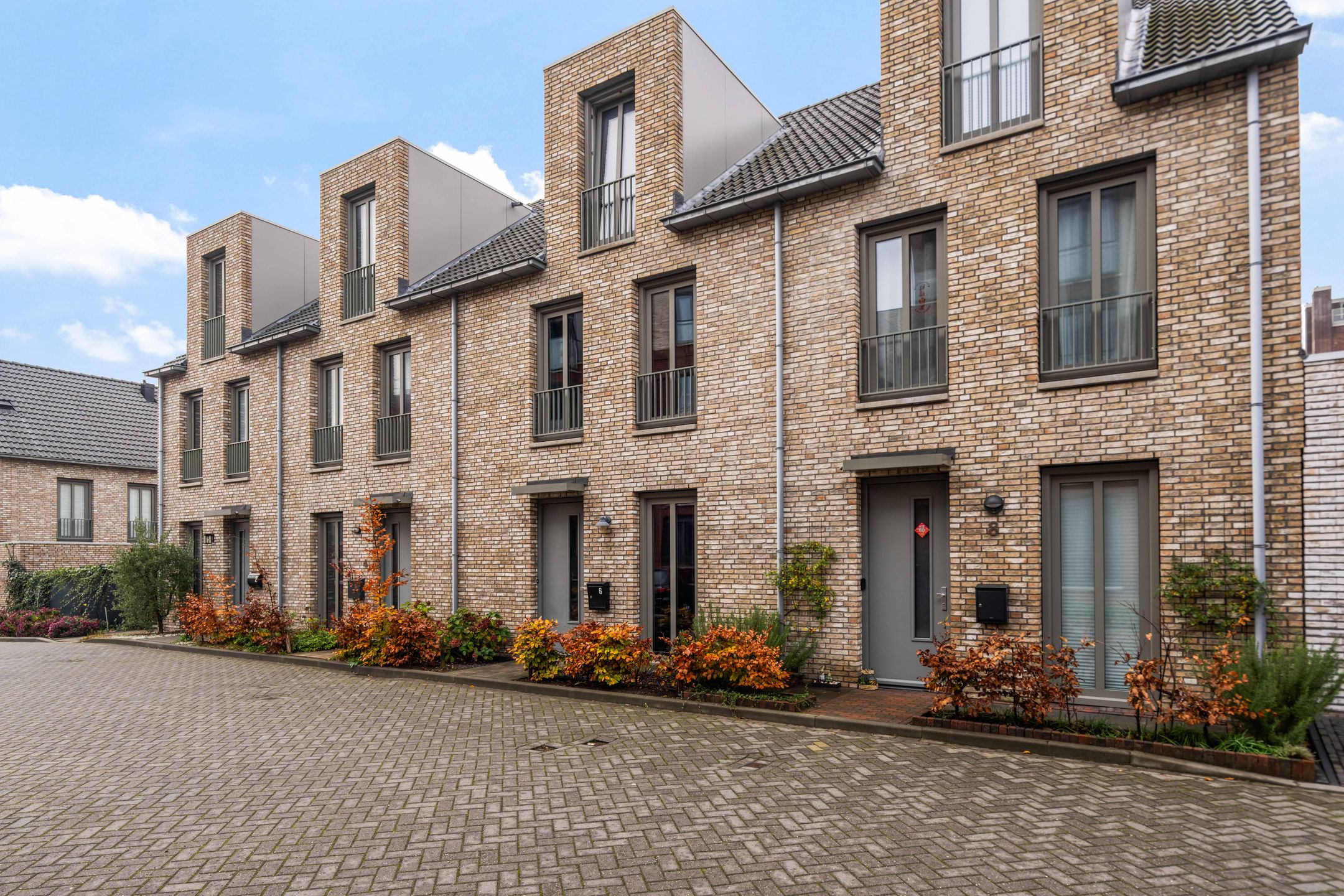 Photo 6 of Energiestraat 6