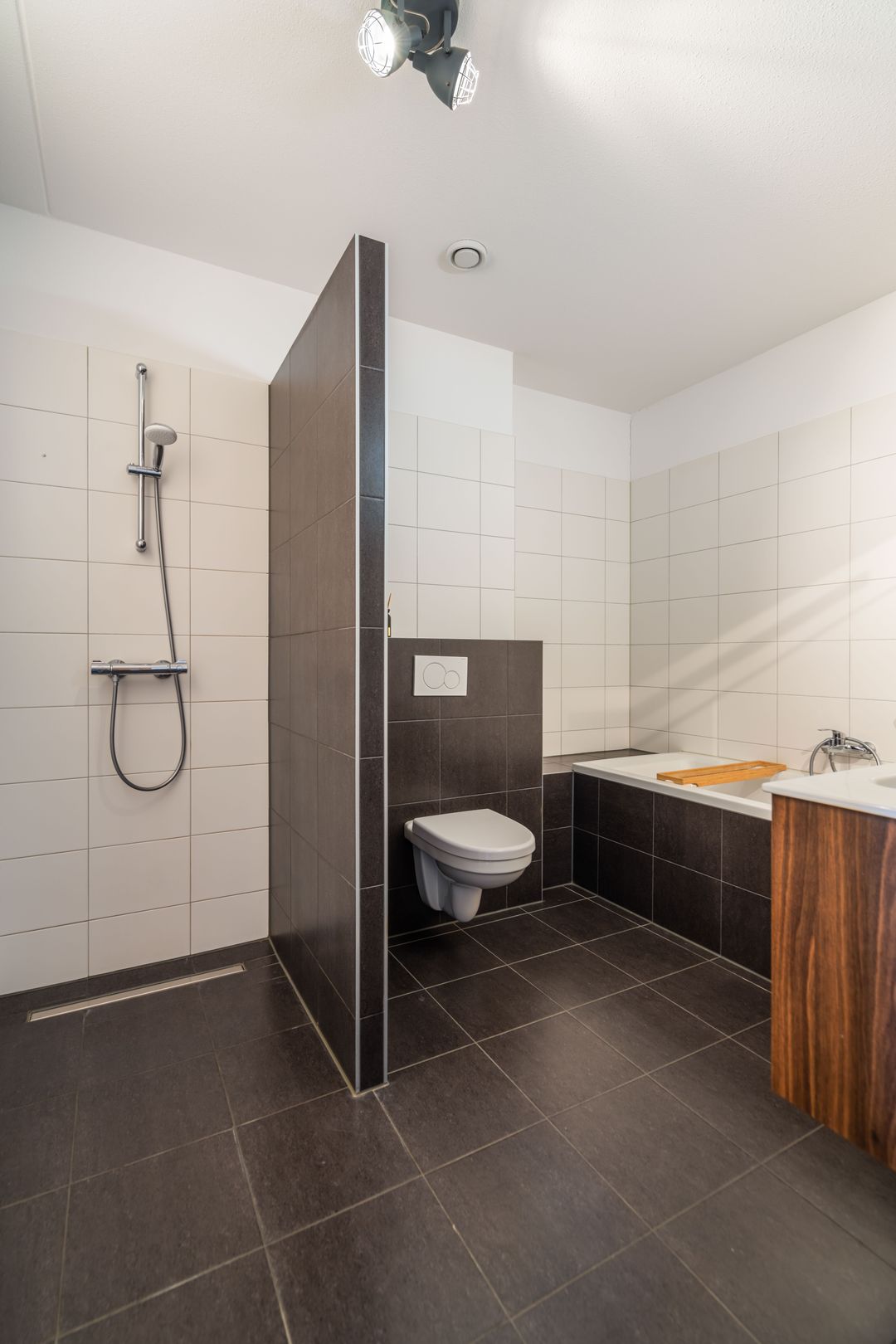 Photo 28 of Energiestraat 6