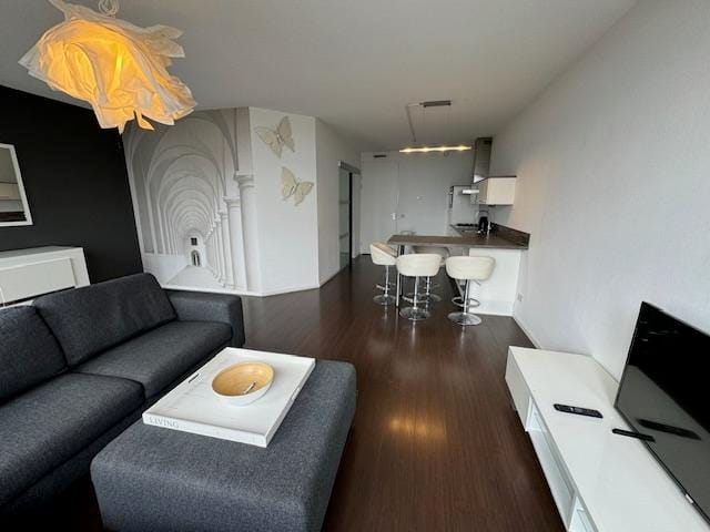 Foto 2 van Raadhuisplein 212