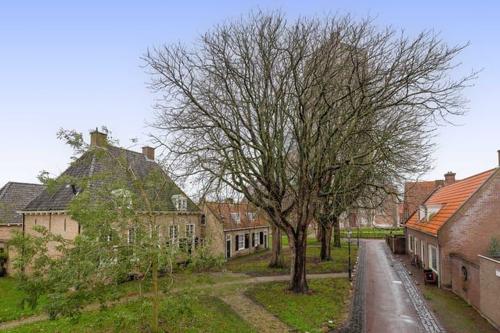 Photo 42 of Commandeursstraat 10