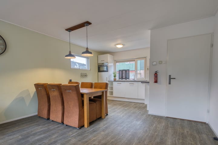 Foto 4 van Zwanebloem 36