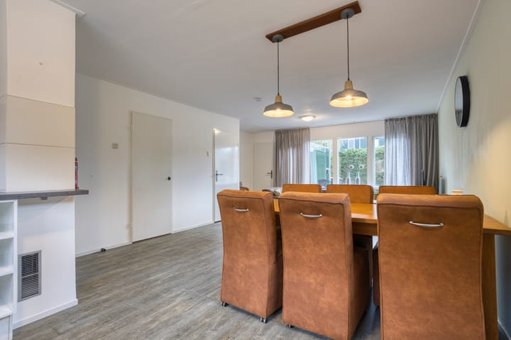 Foto 11 van Zwanebloem 36