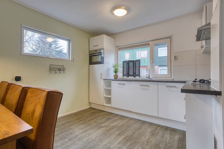 Foto 12 van Zwanebloem 36