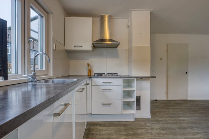 Foto 13 van Zwanebloem 36