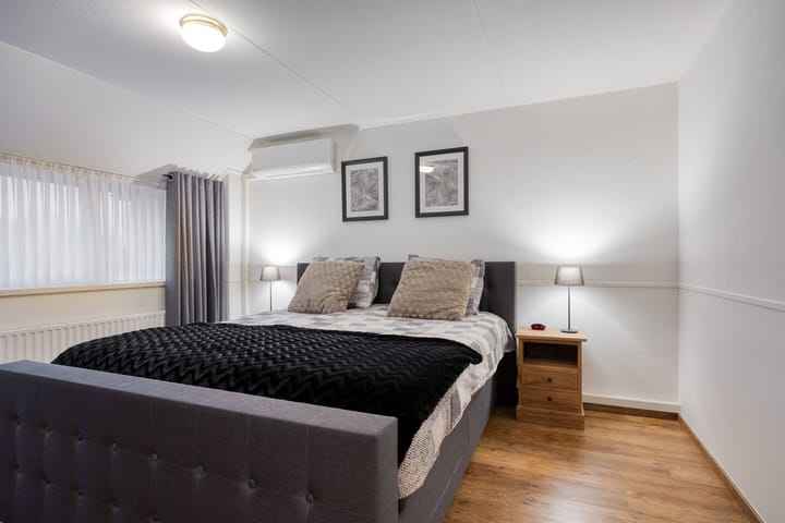 Photo 22 of Straatsburglaan 15