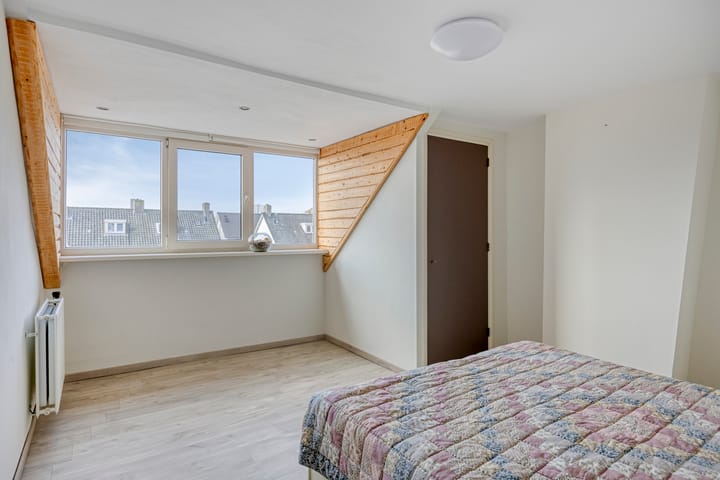 Photo 27 of Salmstraat 9