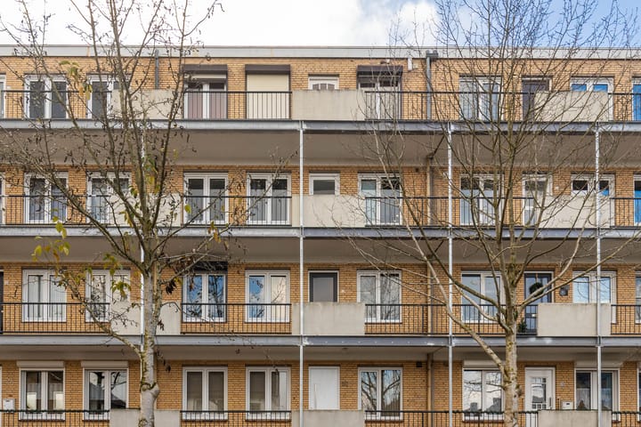 Photo 6 of Irenestraat 50